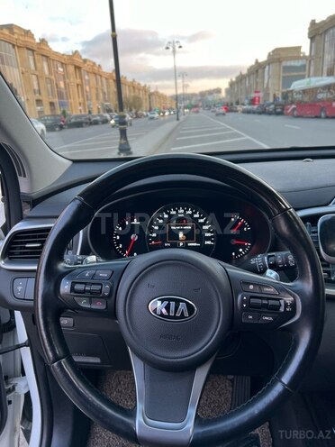 Kia Sorento-12