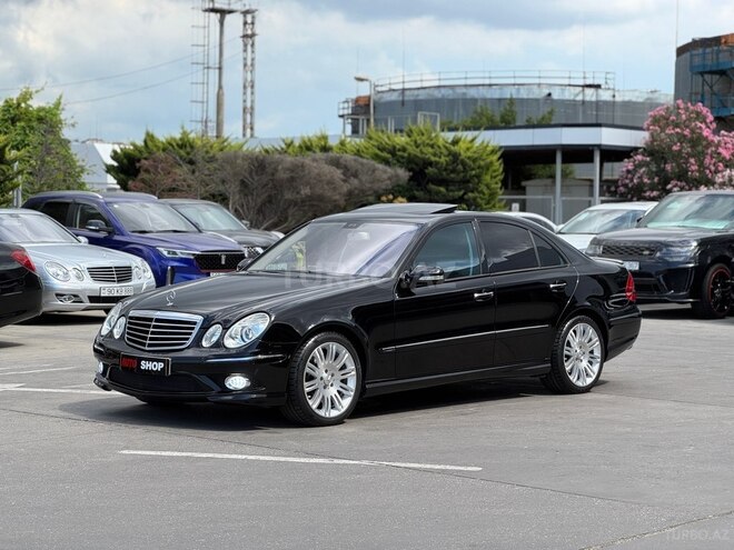 Mercedes E 300-11