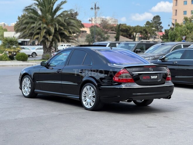Mercedes E 300-9