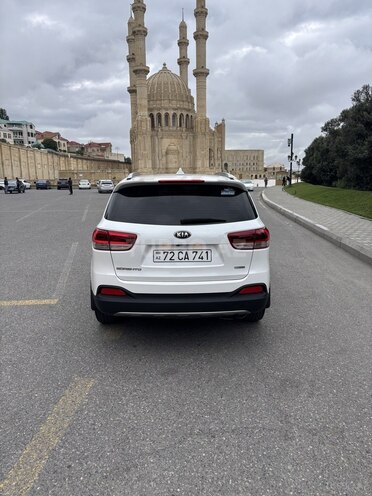 Kia Sorento-2