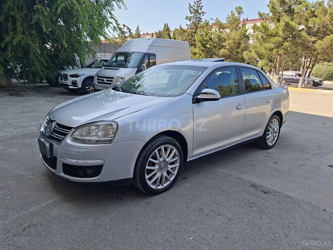 Volkswagen Jetta-4