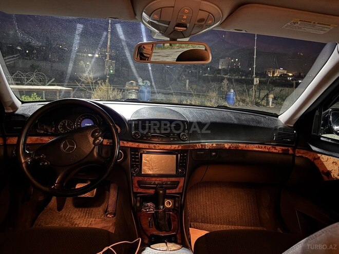 Mercedes E 220-5