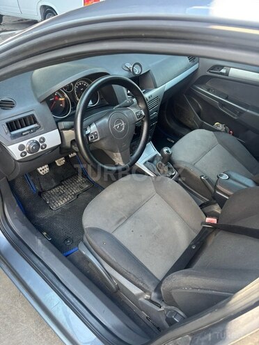 Opel Astra-12