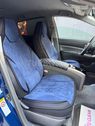 Toyota Prius-15