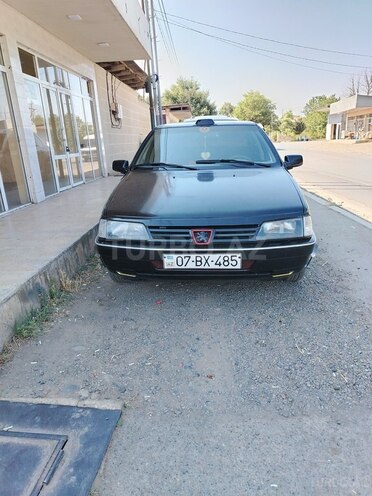 Peugeot 405-1