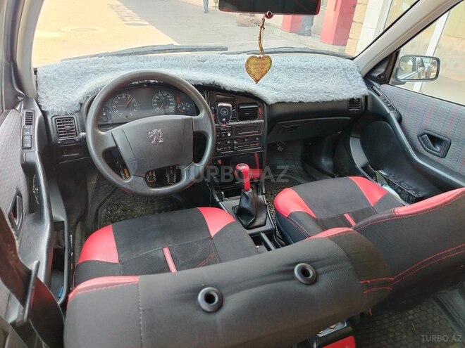 Peugeot 405-3