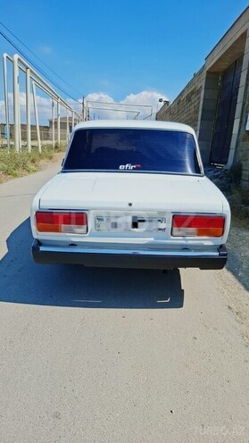 LADA (VAZ) 2107-2