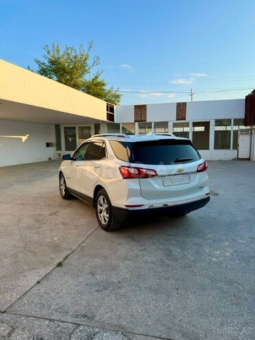 Chevrolet Equinox-12