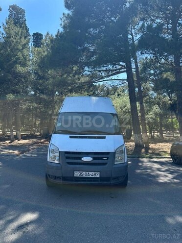 Ford Transit-1