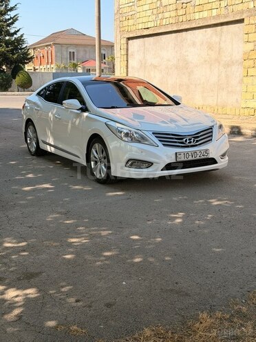 Hyundai Grandeur-12