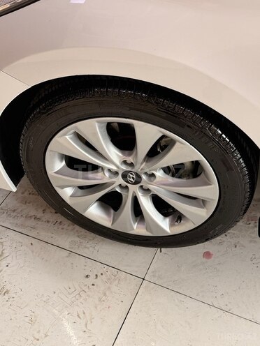 Hyundai Grandeur-17