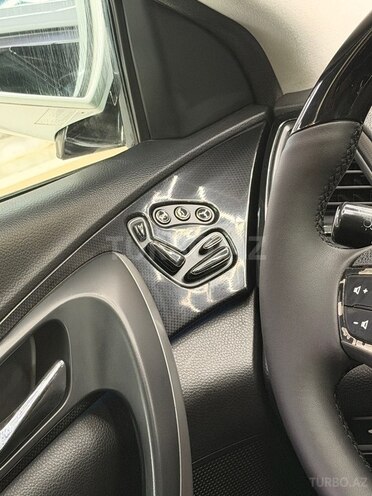 Hyundai Grandeur-21
