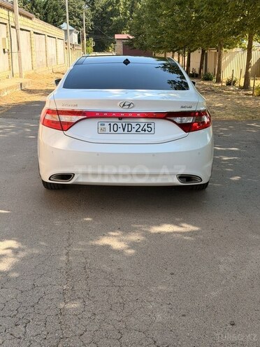 Hyundai Grandeur-15