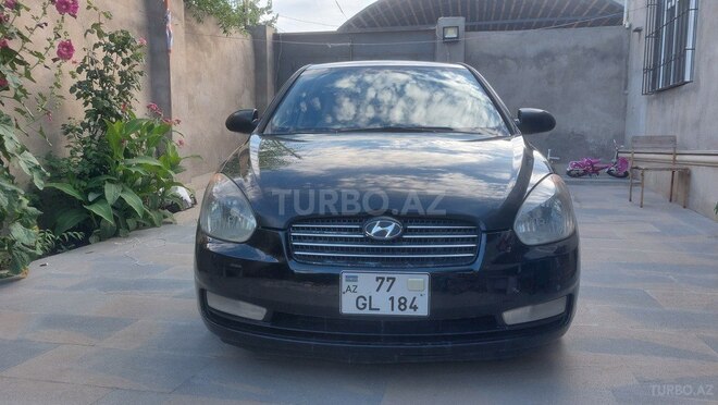 Hyundai Accent-1