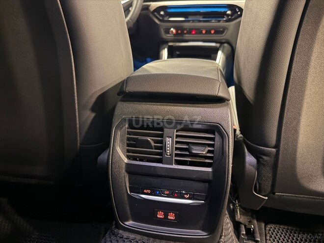 BMW 330-15