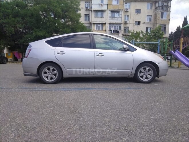 Toyota Prius-6