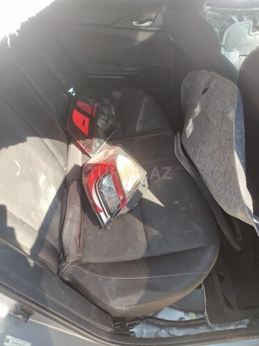 Honda Insight-4