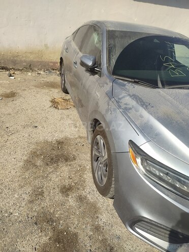 Honda Insight-12
