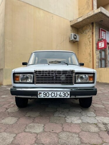 LADA (VAZ) 2107-1
