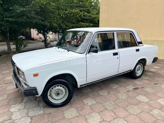 LADA (VAZ) 2107-5