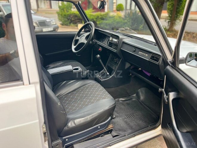 LADA (VAZ) 2107-8