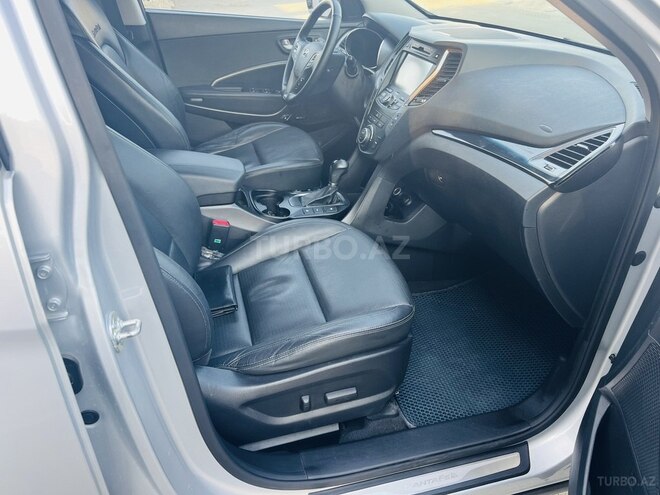 Hyundai Santa Fe-14