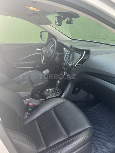 Hyundai Santa Fe-16