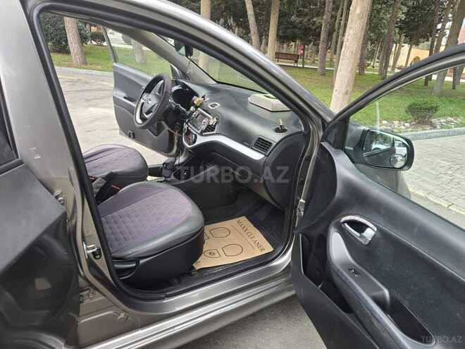 Kia Picanto-14