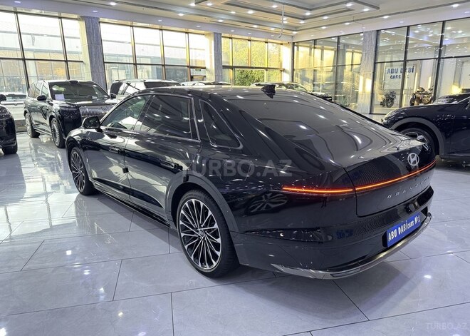 Hyundai Grandeur-6