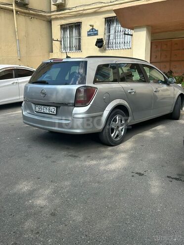 Opel Astra-11