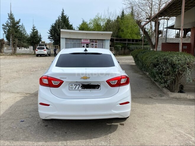 Chevrolet Cruze-6