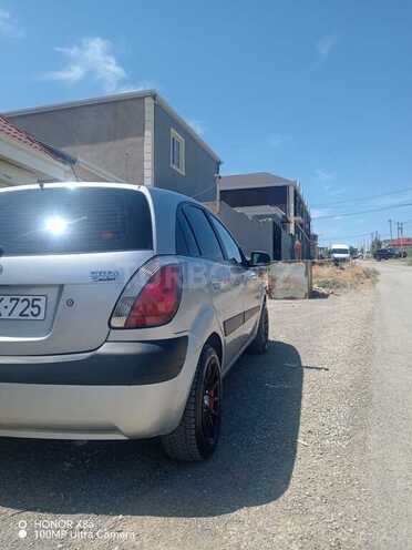 Kia Rio-5
