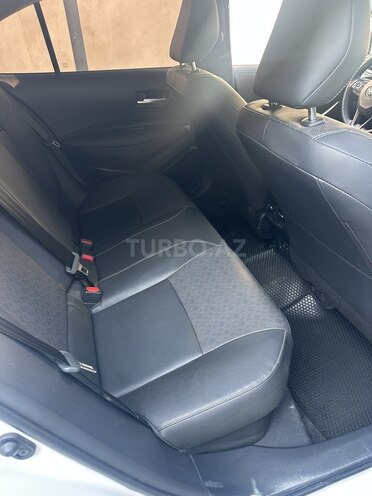 Toyota Corolla-11