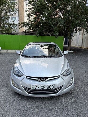 Hyundai Elantra-1