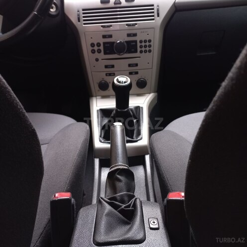 Opel Astra-11