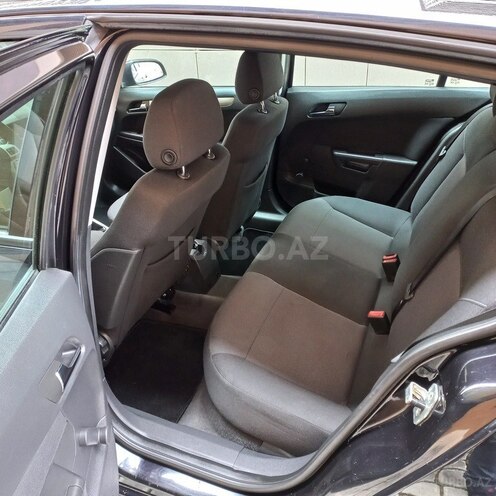 Opel Astra-13