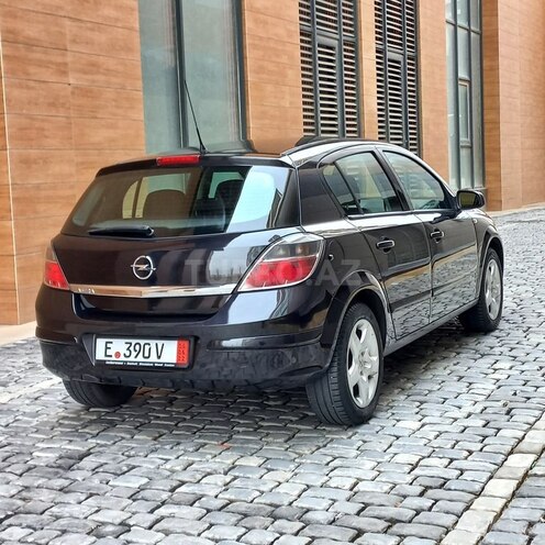 Opel Astra-2