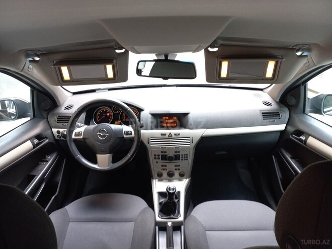 Opel Astra-12