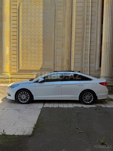Hyundai Sonata-9