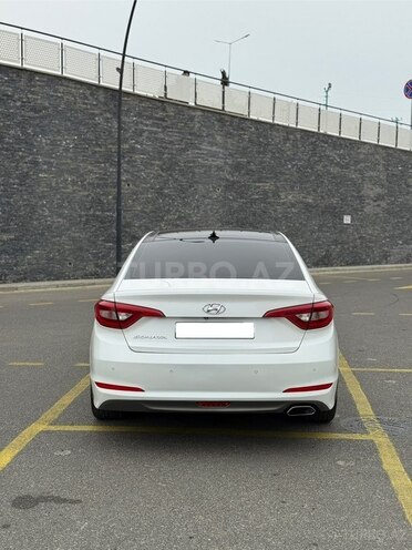 Hyundai Sonata-3