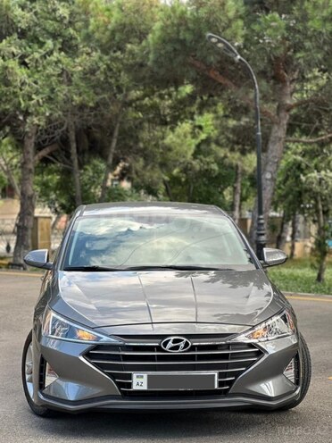 Hyundai Elantra-5