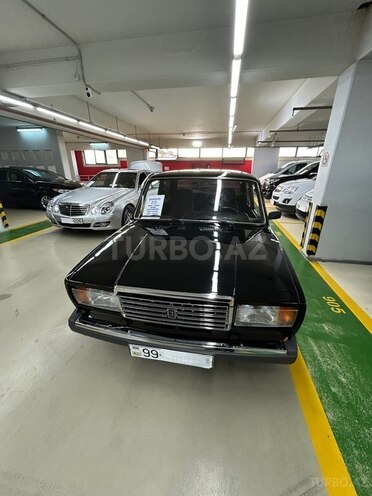LADA (VAZ) 2107-1