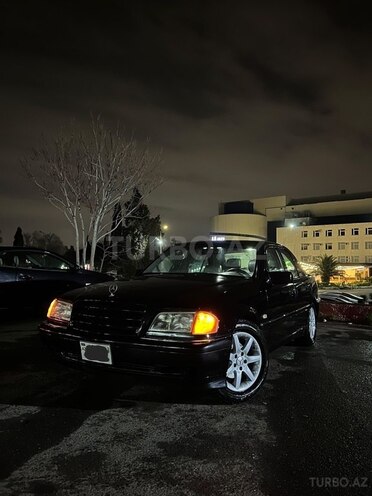 Mercedes C 230-1