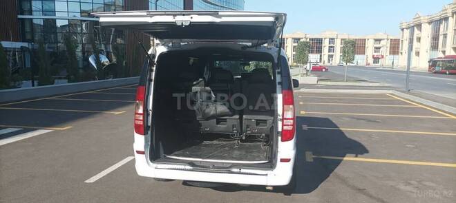 Mercedes Vito 115 CDI-17