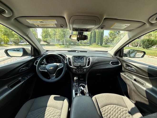 Chevrolet Equinox-7