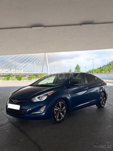 Hyundai Elantra-3