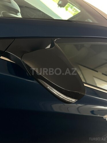 Hyundai Elantra-11