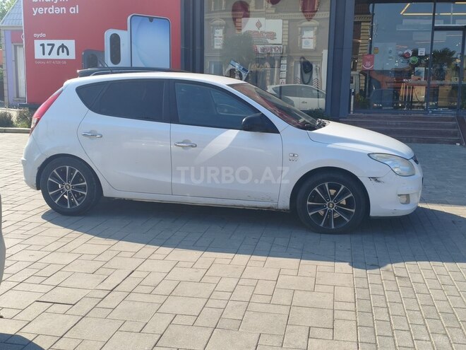 Hyundai i30-11