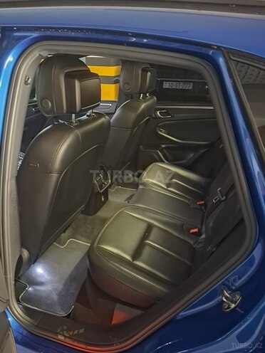 Porsche Macan-8
