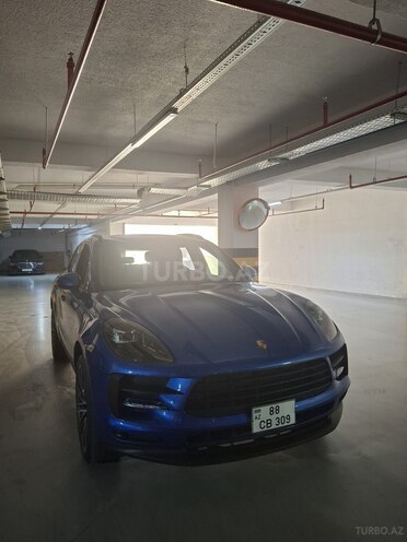 Porsche Macan-1